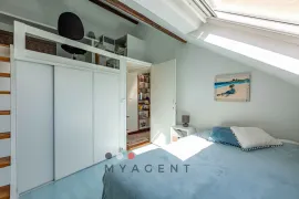 Vente ÉLÉGANCE SOUS LES TOITS - PLACE DU COMMERCE