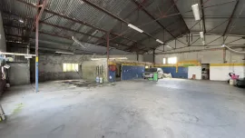vente local commercial 630 m2 Saint-Lô