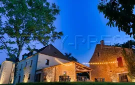 Vente PERIGORD NOIR MANOIR GÎTES CHAMBRES D'HÔTES 27 HA