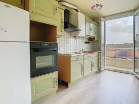 Vente APPARTEMENT T2 DERNIER ETAGE AVEC ASCENSEUR BALCON ET GARAGE
