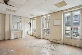 Vente Appartement 3 pièces traversant - Paris 8e