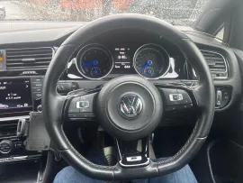 Voiture Volkswagen Golf 2.0 TSI R HATCHBACK 5DR PETROL DSG 4MOTION EURO 6 (S/S) (320 PS) AUTO MOT 11/26 59K ULEZ