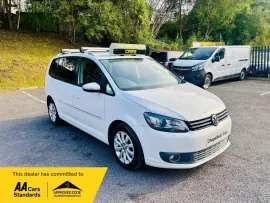 Voiture Volkswagen Touran 1.4 TSI HIGHLINE AUTOMATIC 5dr