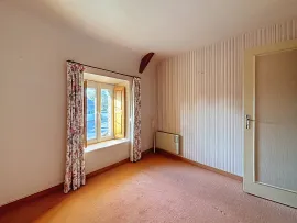 Vente Maison en pierre avec potentiel et dépendances   Saint-Georg
