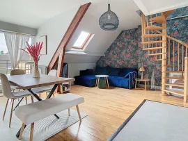 APPARTEMENT DUPLEX AVEC CACHET ET BALCON EN CENTRE VILLE Le Mesnil-Rouxelin