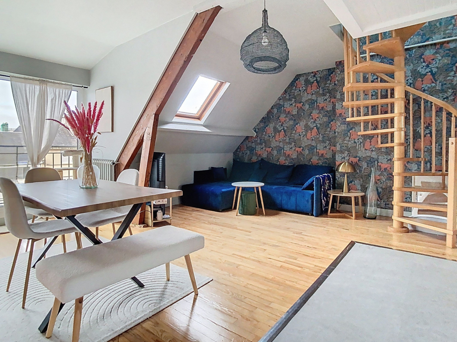 APPARTEMENT DUPLEX AVEC CACHET ET BALCON EN CENTRE VILLE Saint-Lô