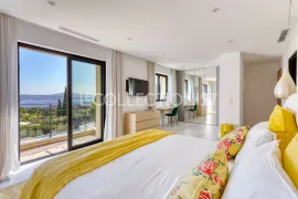 Location de vacances Villa Couronne