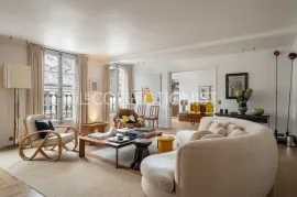 Location de vacances Appartement rue du Bac
