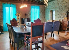 Vente ARDECHE BELLE DEMEURE XVIIème