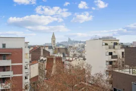 Vente Appartement 3 pièces avec balcons - Saint-Ouen