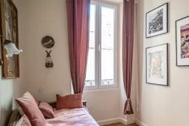 Vente Rue de France Proche carré d'or 4 pieces rénové et meublé