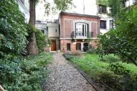 Vente TROCADERO / POMPE – MAISON DE VILLE ATYPIQUE