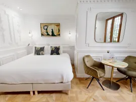 Vente Maison D'Hôtes 200m2 - Jardin Public