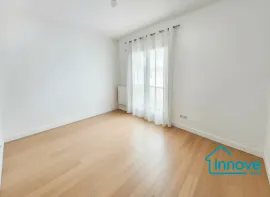 Vente Appartement 2 pièces à vendre - Paris 14 - Balcon