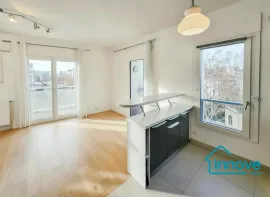 Vente Appartement 2 pièces à vendre - Paris 14 - Balcon