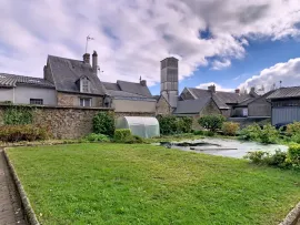 Vente MAISON DE CARACTERE AVEC DEPENDANCE PROCHE COMMERCES