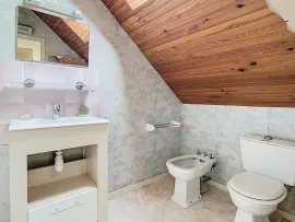 Vente MAISON DE CARACTERE AVEC DEPENDANCE PROCHE COMMERCES