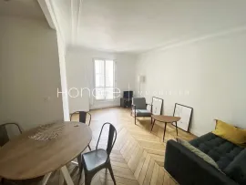 Location VICTOR HUGO – BEL APPARTEMENT 2 CHAMBRES MEUBLE