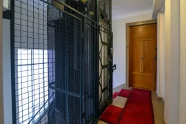 Vente STUDIO AVEC TERRASSE VUE TOUR EIFFEL