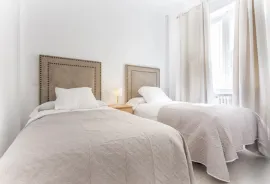 Location Calle de Santa Ana, Madrid