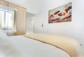 Location Calle de Santa Ana, Madrid