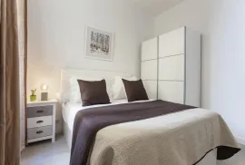 Location Calle de Santa Ana, Madrid