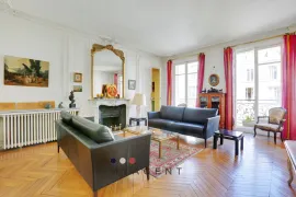 Vente PARIS XVI – Victor Hugo / Longchamp