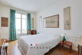 Vente PARIS XVI – Victor Hugo / Longchamp