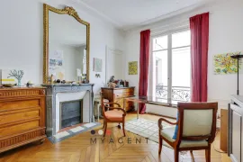 Vente PARIS XVI – Victor Hugo / Longchamp
