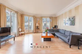 Vente Triangle d’or – Paris 8 Appartement 5/6 pièces