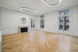 Location Location Bureaux Paris 75008