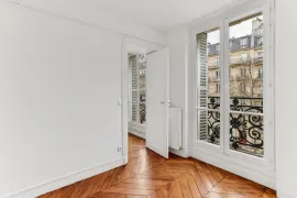 Vente Saint-Michel - Appartement de 3 pièces traversant