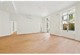Location Location Bureaux Paris 75008