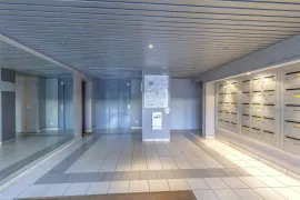 Location T1 bis lumineux, avec terrasse et parking collectif fermé