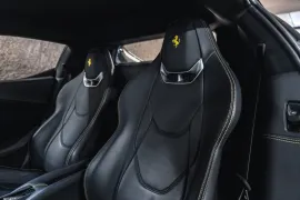 Voiture Ferrari 296 GTB