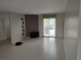 Location Maison T5 119m² à Le Pout