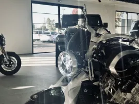 Voiture Voiture Cabriolet - Brough Superior Lawrence Ultimate . - 74970€