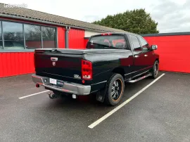 Voiture SLT 1500 QUAD CAB