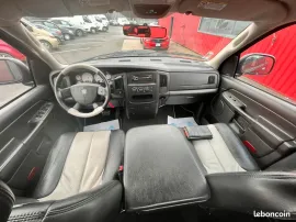 Voiture SLT 1500 QUAD CAB