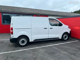 Voiture Citroen jumpy 1.5l hdi s&s club l2h1 120 / bvm6 / tva