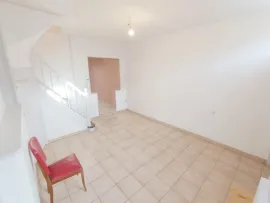 Vente Maison 2 Chambres et jardin quartier St-Maurice