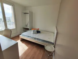 Chambre dans appartement 4 pièces 75m² Orléans