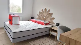 Location Joli T2 avec piscine, balcon et parking
