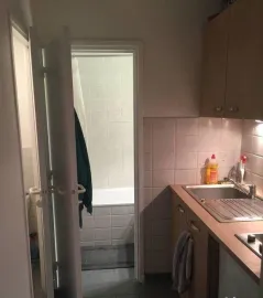 Location Beau studio meublé 30m² refait à neuf avec parking