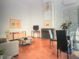 Location Superbe 2P meublé 63m² dans très bel immeuble