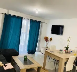 Grand Appartement T2 avec une terrasse Nice