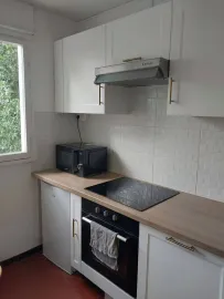 Location Beau studio 39m² avec balcon face à la Seine