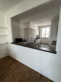 Location Grand T2 plein centre-ville