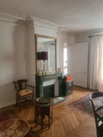 Superbe T3 meublé calme et lumineux Paris 9e
