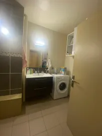 Colocation Chambre meublée dans coloc 84m² entre filles